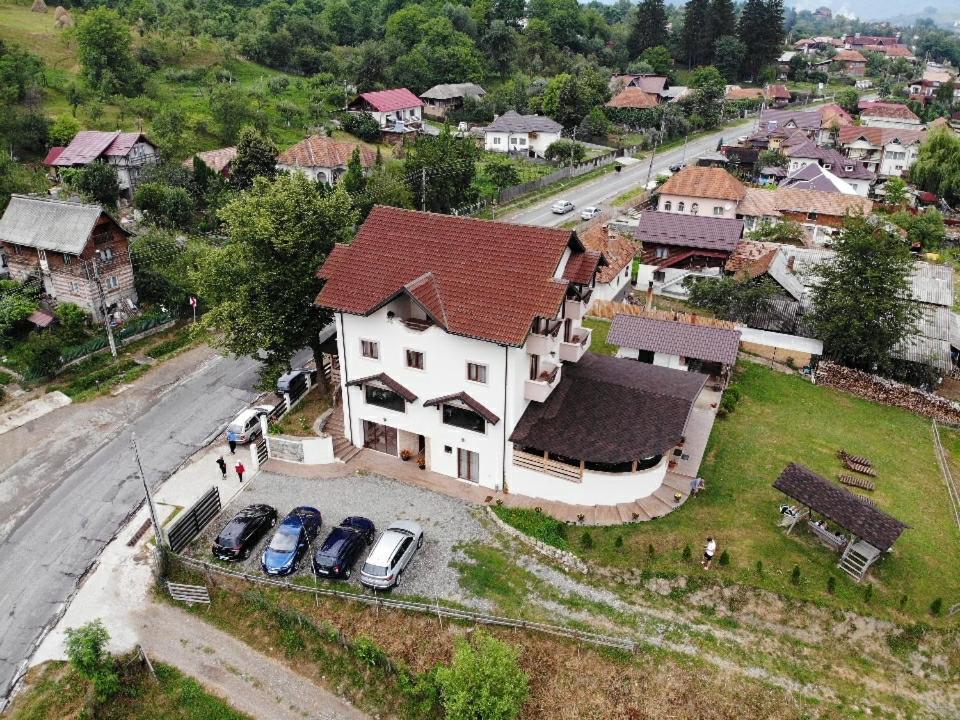 Heaven Guesthouse กอร์เบนี ภายนอก รูปภาพ