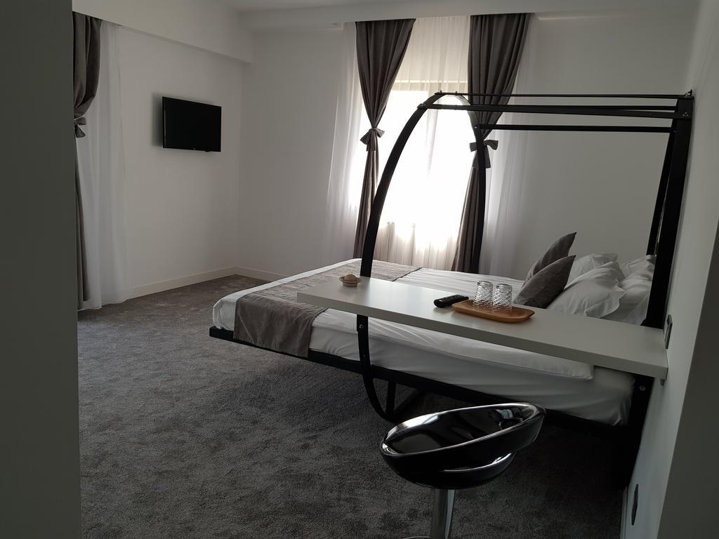 Heaven Guesthouse กอร์เบนี ภายนอก รูปภาพ