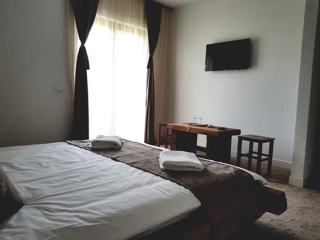 Heaven Guesthouse กอร์เบนี ภายนอก รูปภาพ