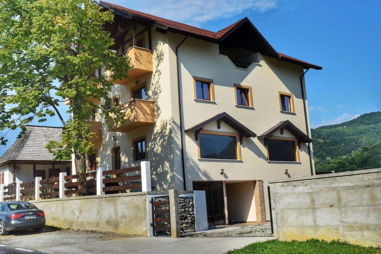 Heaven Guesthouse กอร์เบนี ภายนอก รูปภาพ