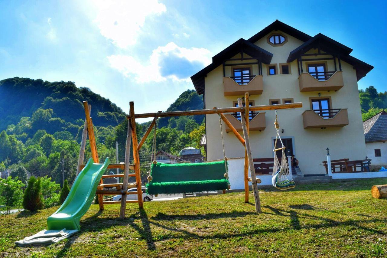 Heaven Guesthouse กอร์เบนี ภายนอก รูปภาพ